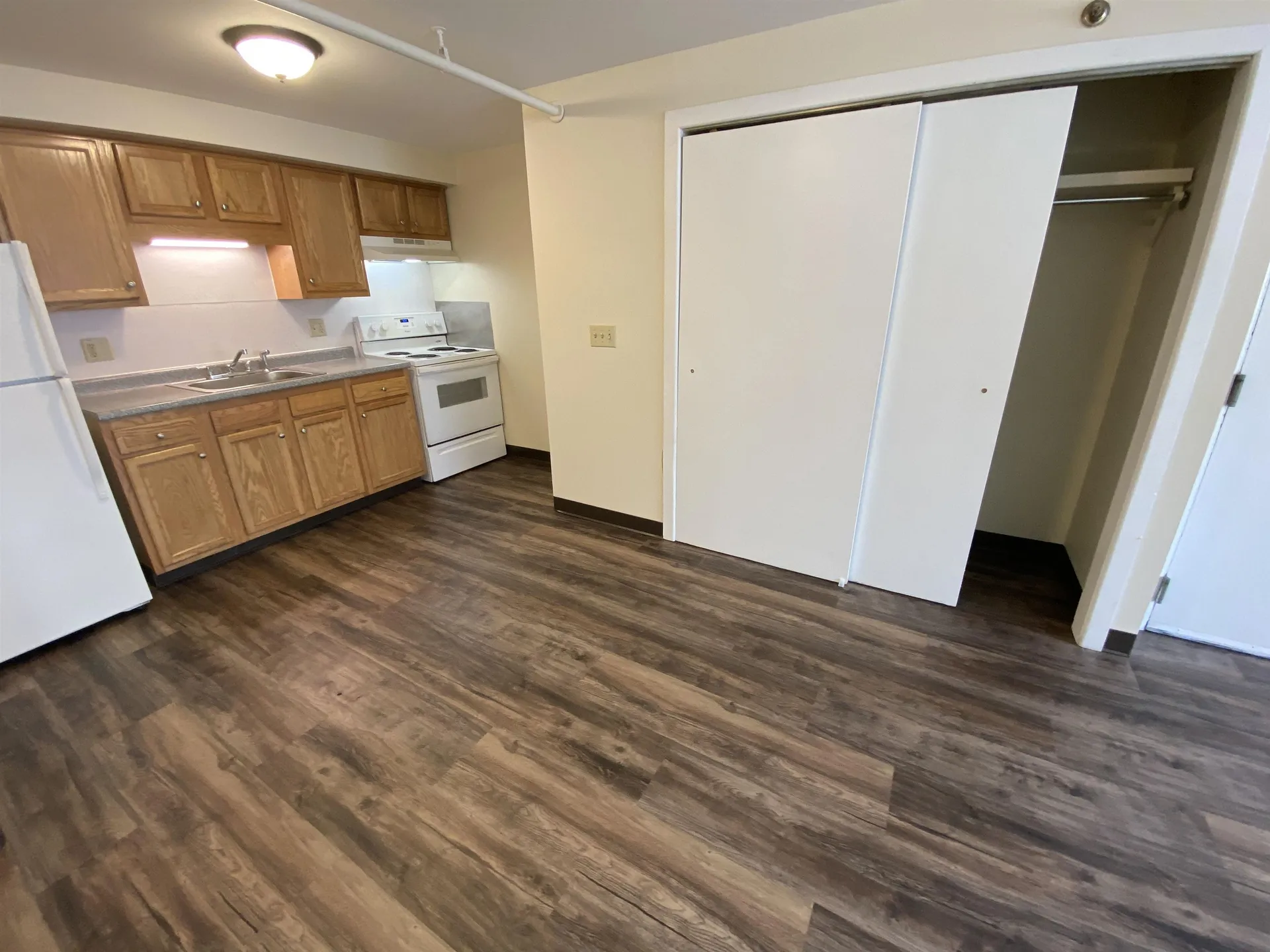 93 West Street Milford NH 03055