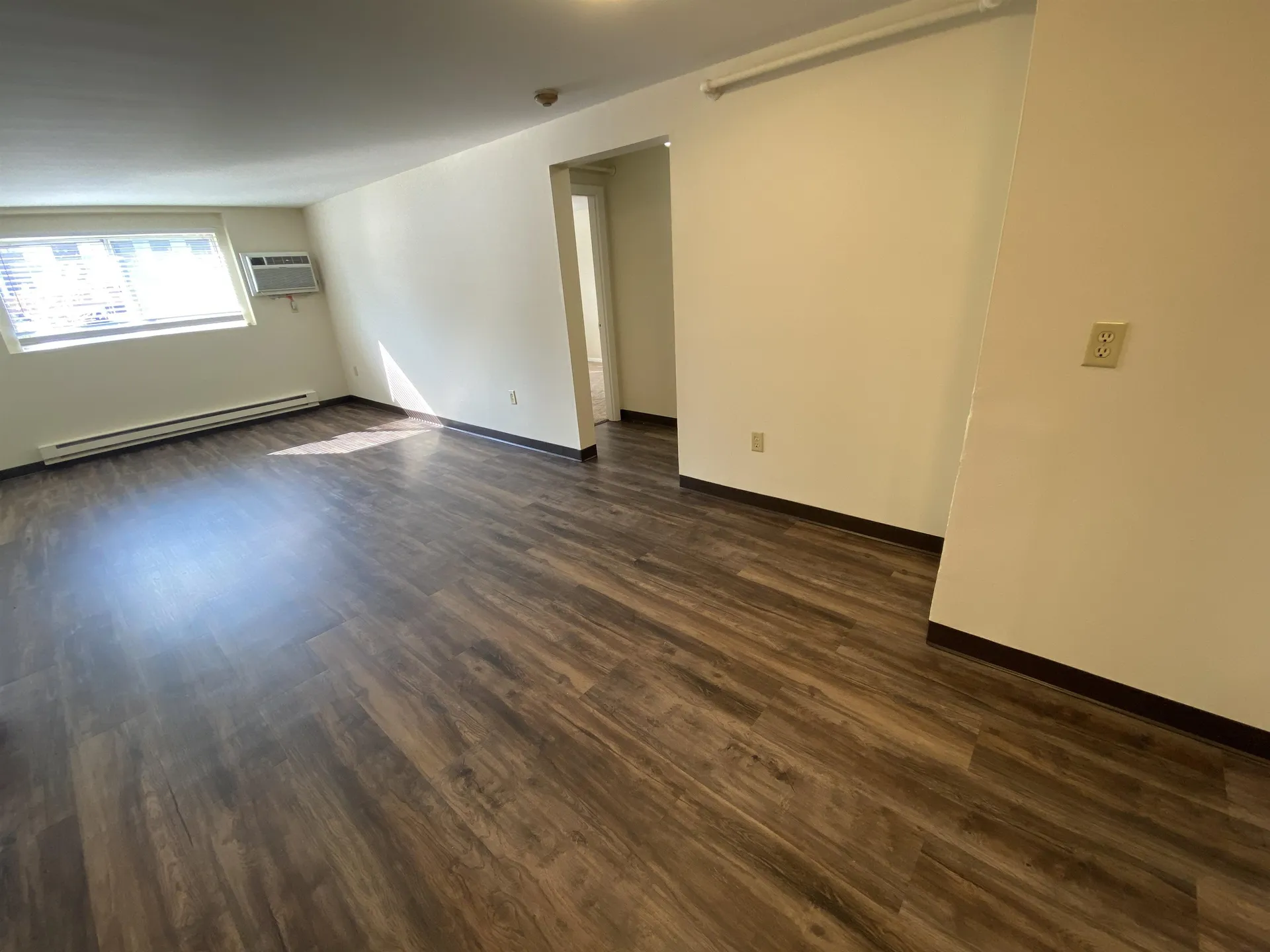 93 West Street Milford NH 03055