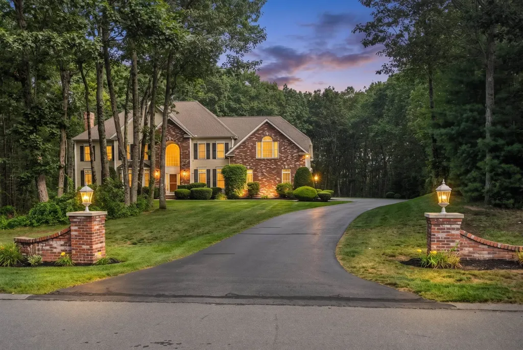 36 Northland Road Windham NH 03087