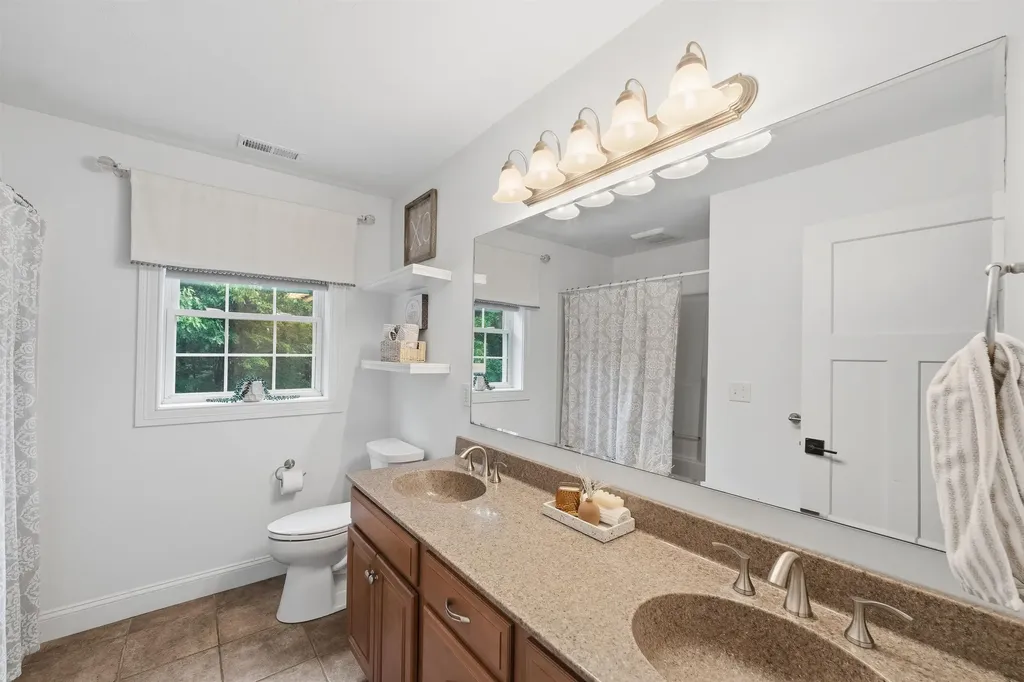 36 Northland Road Windham NH 03087