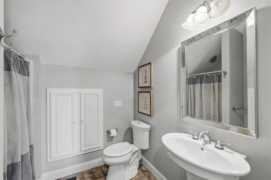 36 Northland Road Windham NH 03087