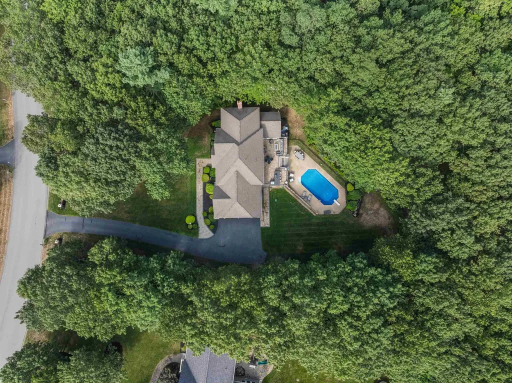 36 Northland Road Windham NH 03087