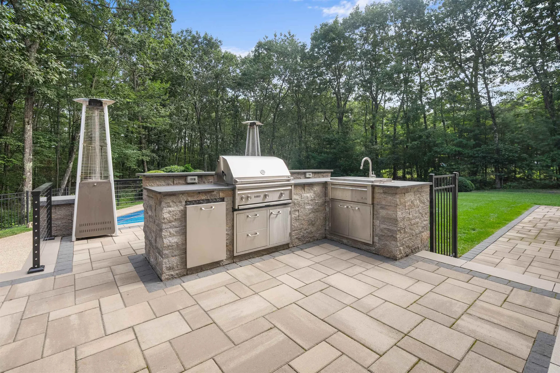 36 Northland Road Windham NH 03087