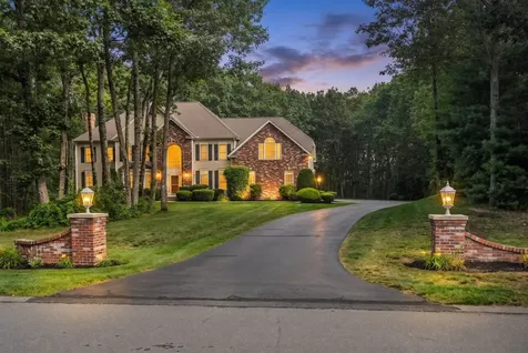 36 Northland Road Windham NH 03087