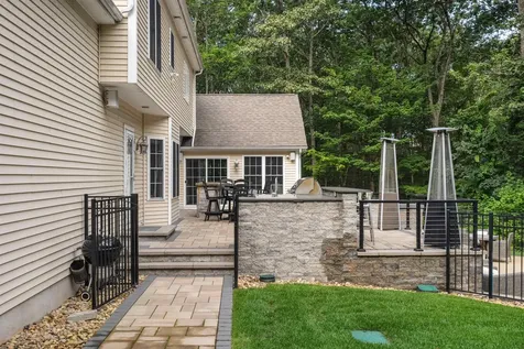 36 Northland Road Windham NH 03087