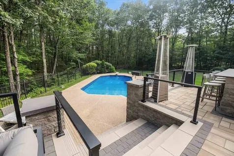 36 Northland Road Windham NH 03087