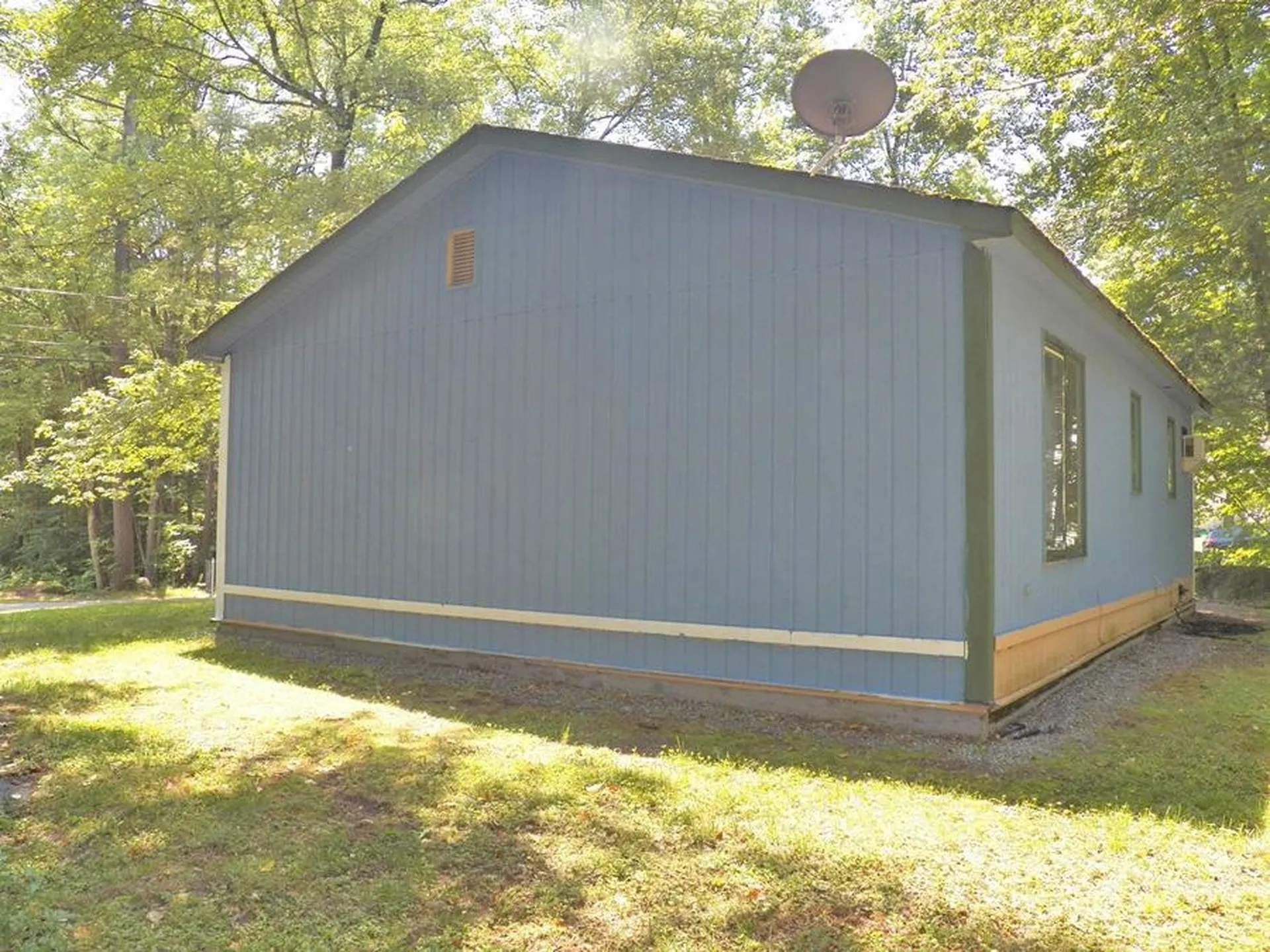 25 Woodlawn Avenue Hillsborough NH 03244
