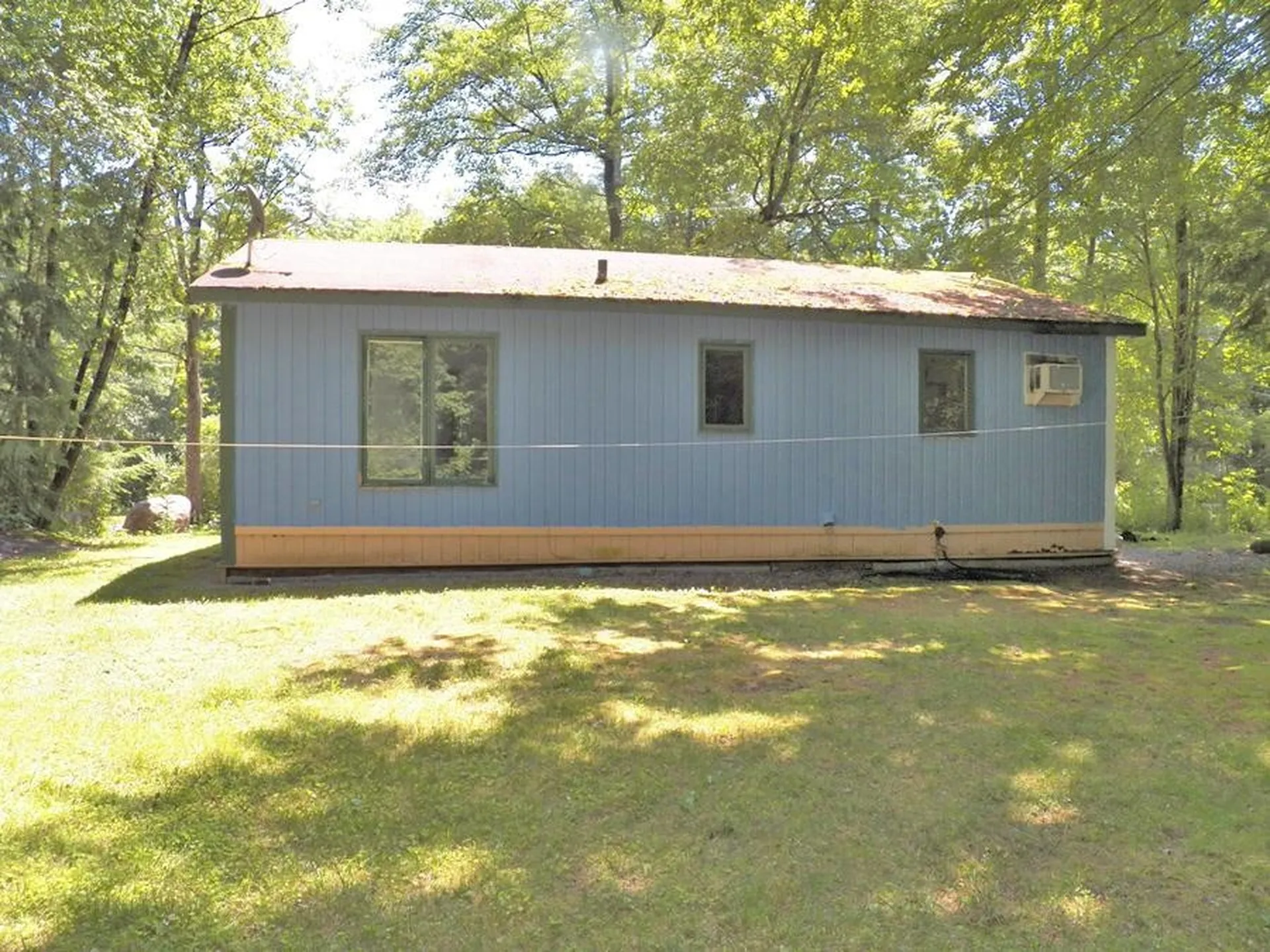 25 Woodlawn Avenue Hillsborough NH 03244