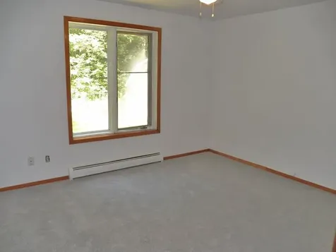 25 Woodlawn Avenue Hillsborough NH 03244