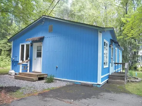25 Woodlawn Avenue Hillsborough NH 03244