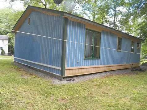 25 Woodlawn Avenue Hillsborough NH 03244
