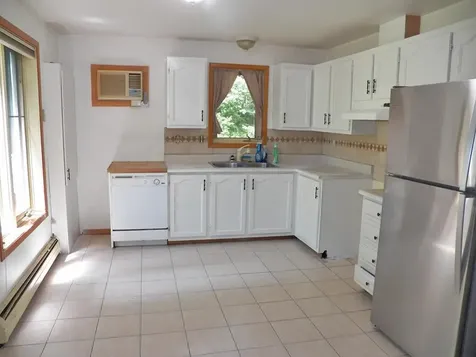 25 Woodlawn Avenue Hillsborough NH 03244
