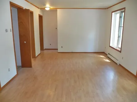 25 Woodlawn Avenue Hillsborough NH 03244