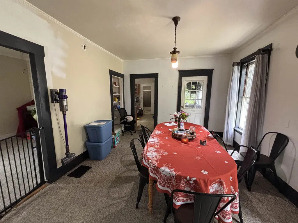 164 Pleasant Street Claremont NH 03743-3157