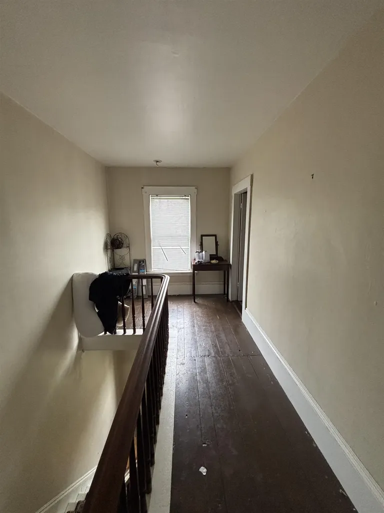 164 Pleasant Street Claremont NH 03743-3157