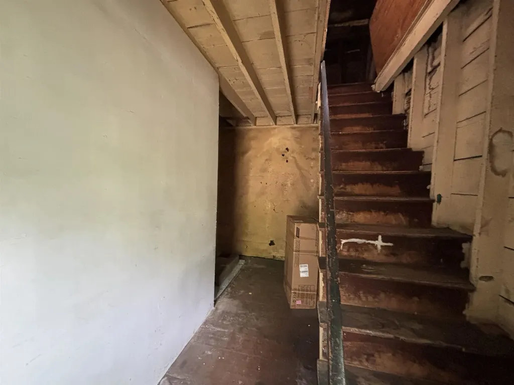 164 Pleasant Street Claremont NH 03743-3157