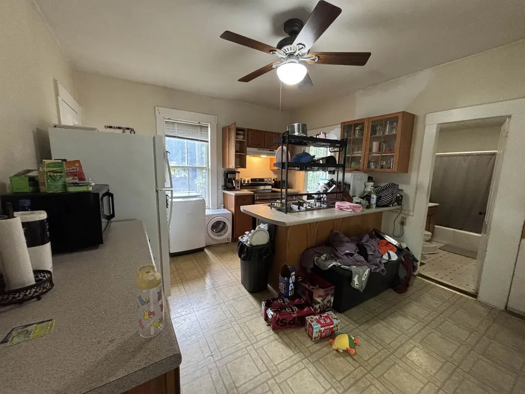 164 Pleasant Street Claremont NH 03743-3157