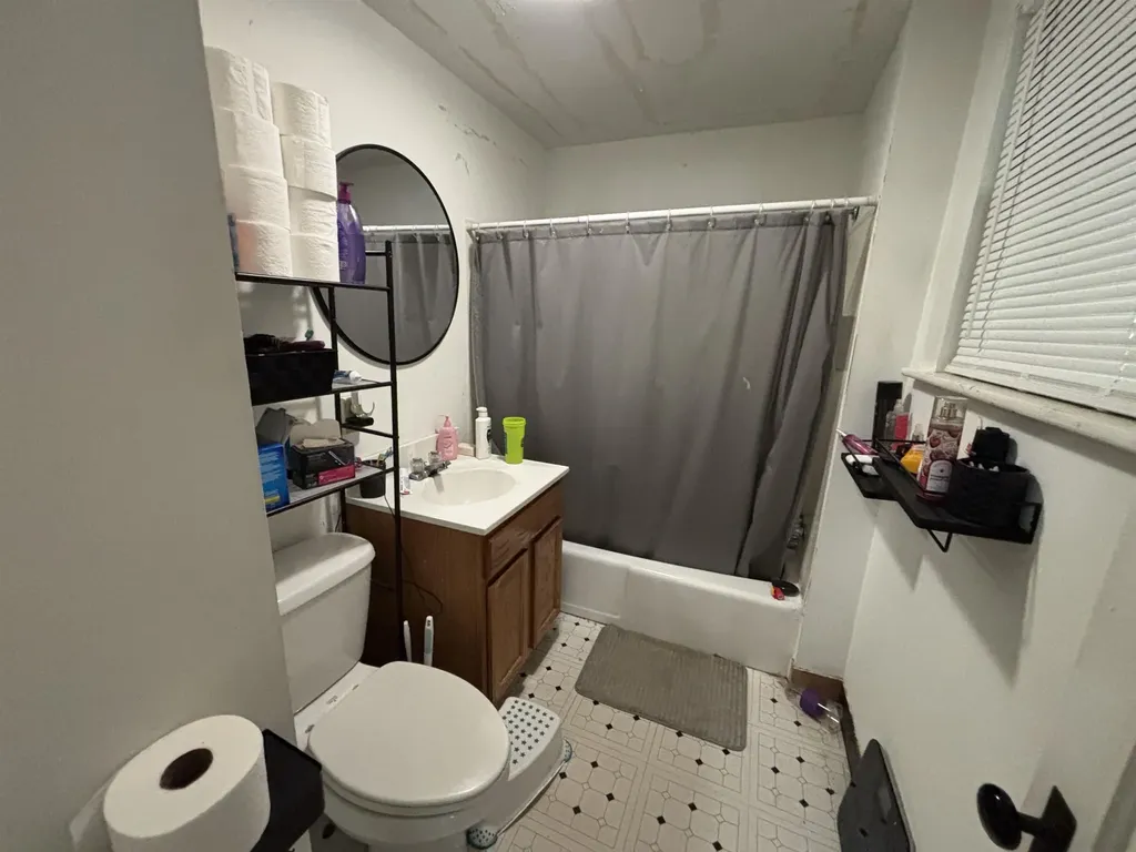 164 Pleasant Street Claremont NH 03743-3157