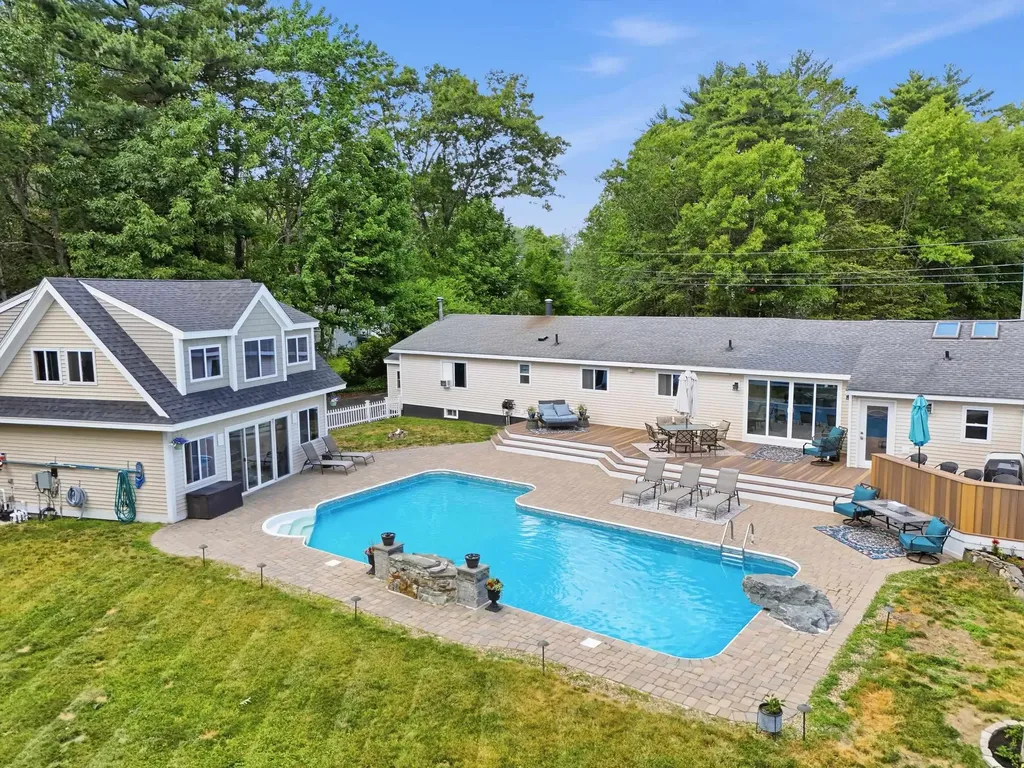 4B Whittier Drive Seabrook NH 03874