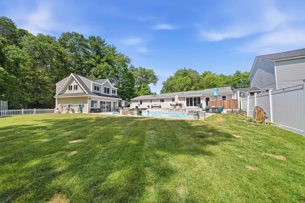 4B Whittier Drive Seabrook NH 03874