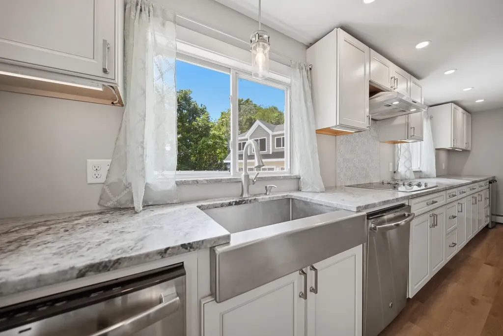 4B Whittier Drive Seabrook NH 03874
