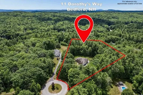 11 Dorothy's Way Bedford NH 03110