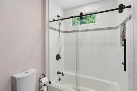 11 Dorothy's Way Bedford NH 03110
