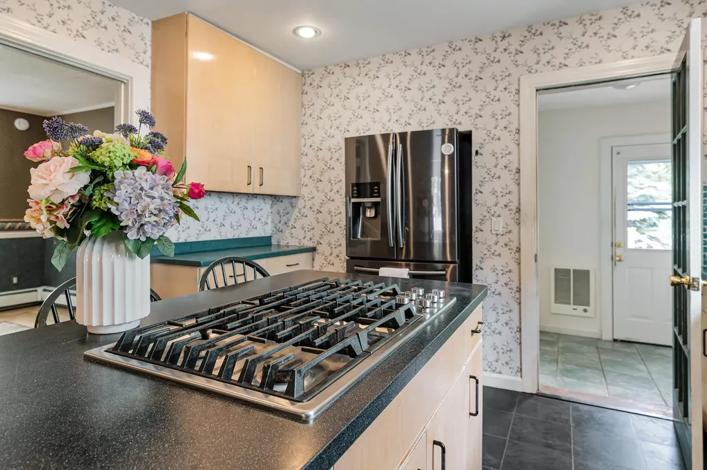 635 Lincoln Avenue Portsmouth NH 03801