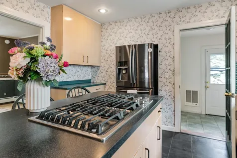 635 Lincoln Avenue Portsmouth NH 03801