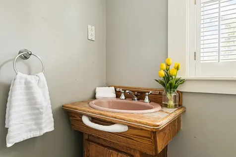 635 Lincoln Avenue Portsmouth NH 03801