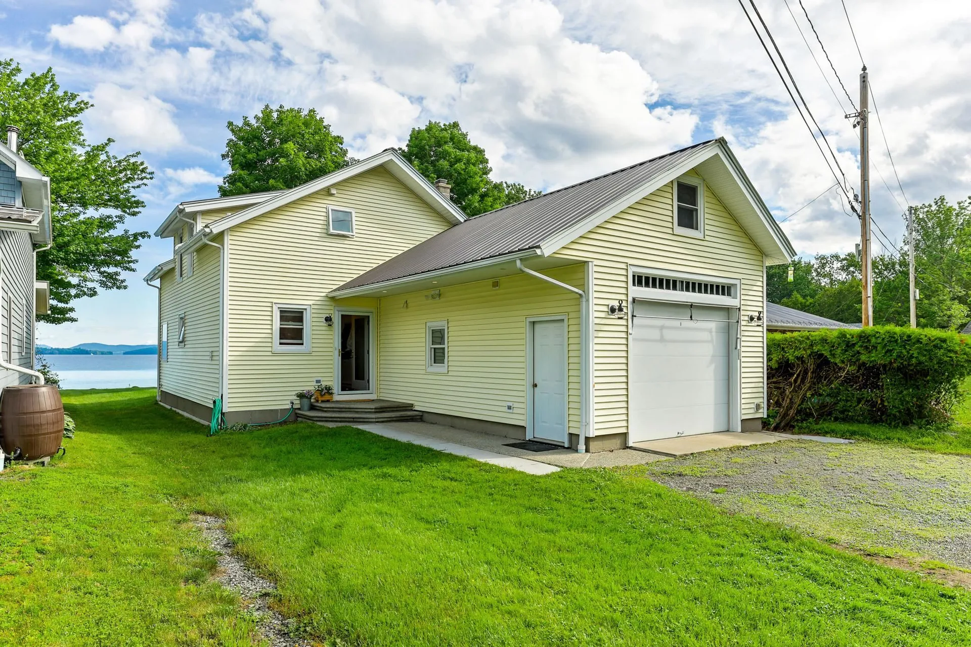 80 Smugglers Road Newport City VT 05855