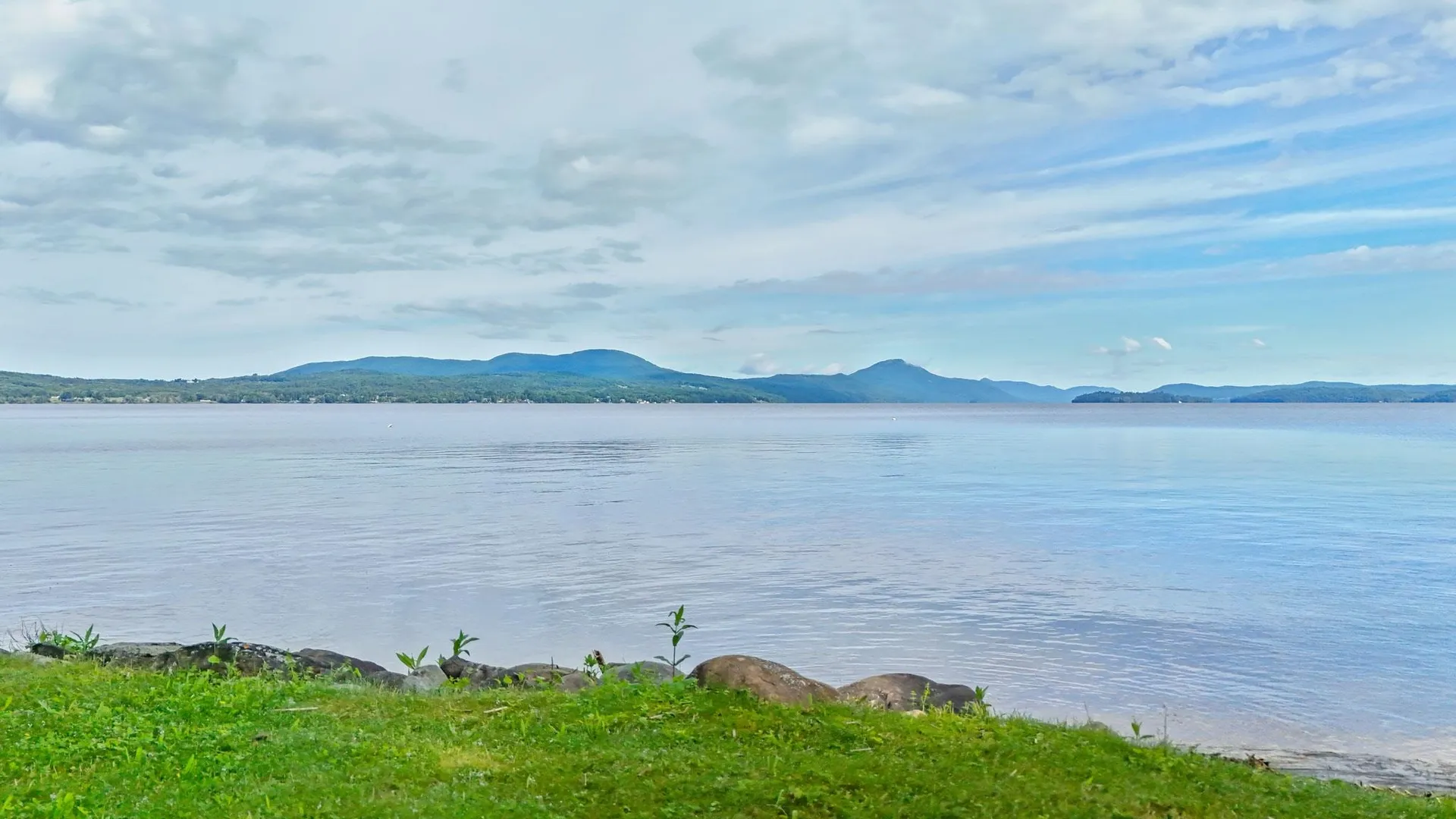 80 Smugglers Road Newport City VT 05855