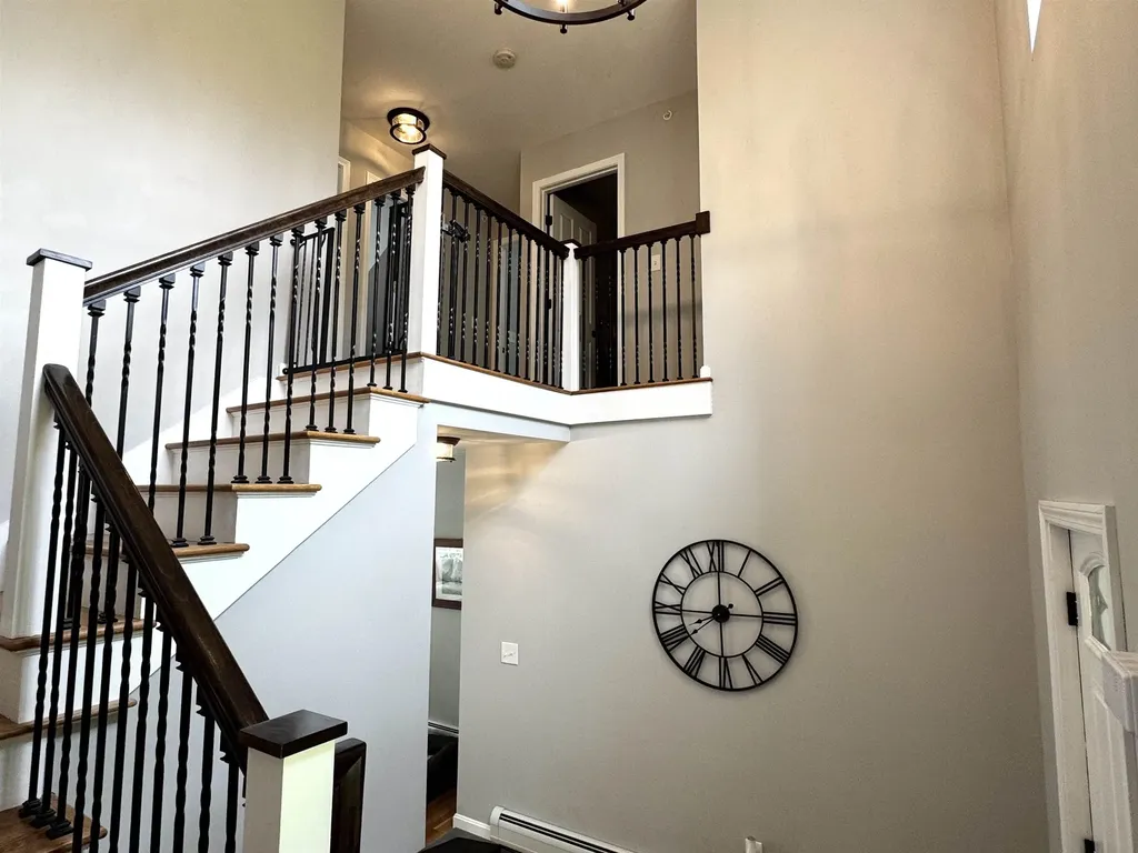 7 Brandy Rock Road Derry NH 03038