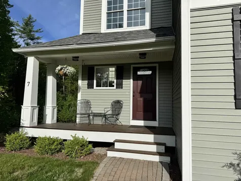 7 Brandy Rock Road Derry NH 03038