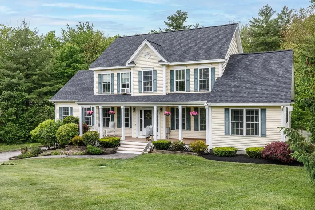 9 Misty Lane Hooksett NH 03106