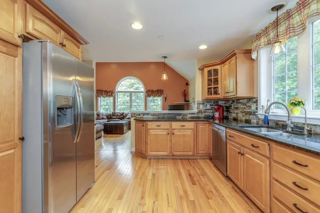 9 Misty Lane Hooksett NH 03106
