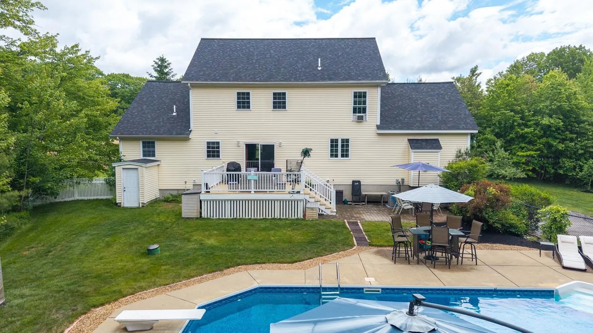 9 Misty Lane Hooksett NH 03106