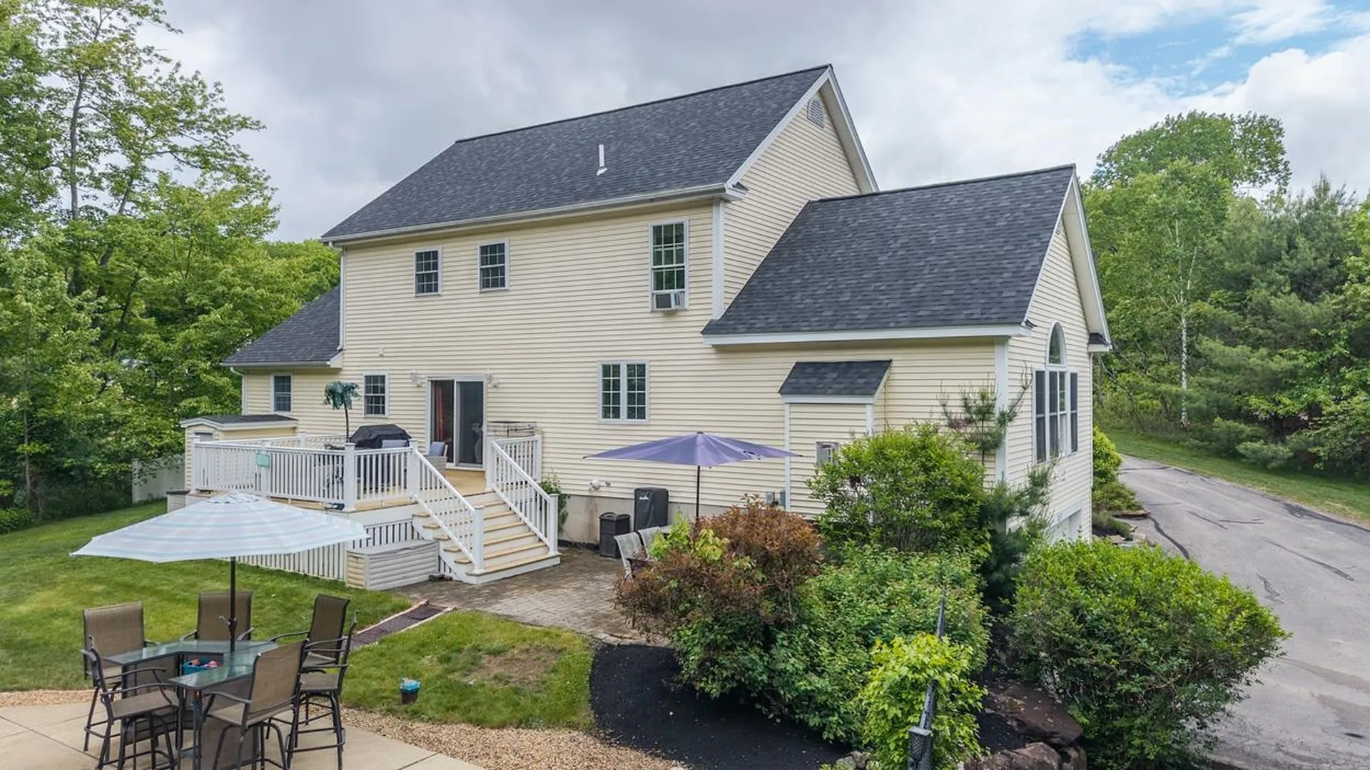 9 Misty Lane Hooksett NH 03106