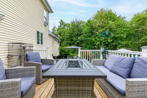 9 Misty Lane Hooksett NH 03106