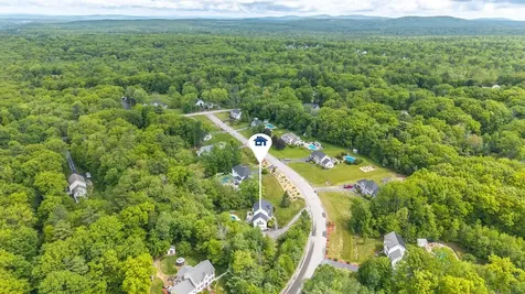 9 Misty Lane Hooksett NH 03106