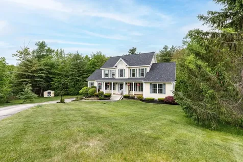 9 Misty Lane Hooksett NH 03106