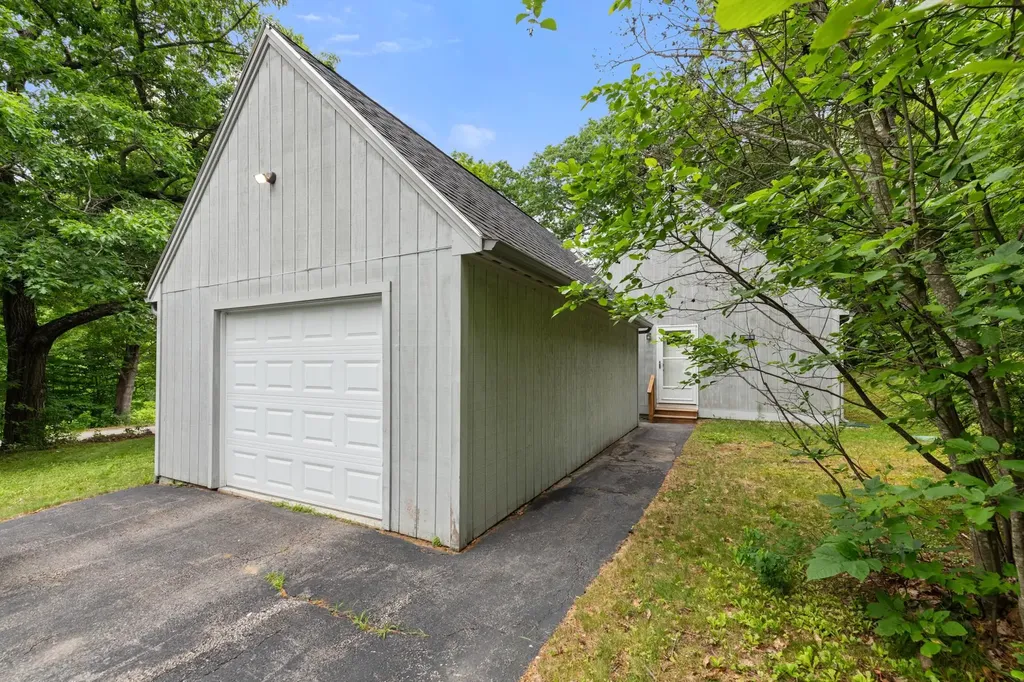 4 Carter Mountain Road New Hampton NH 03256
