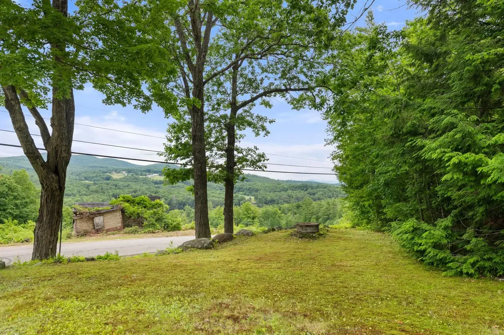 4 Carter Mountain Road New Hampton NH 03256