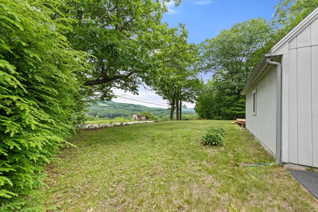 4 Carter Mountain Road New Hampton NH 03256