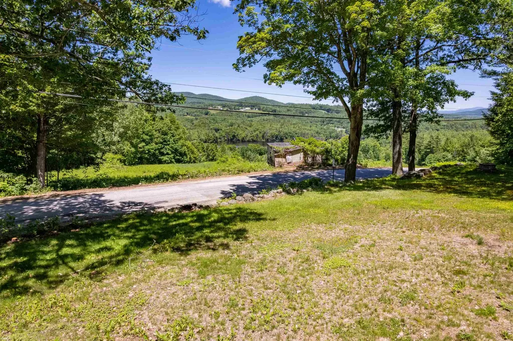 4 Carter Mountain Road New Hampton NH 03256