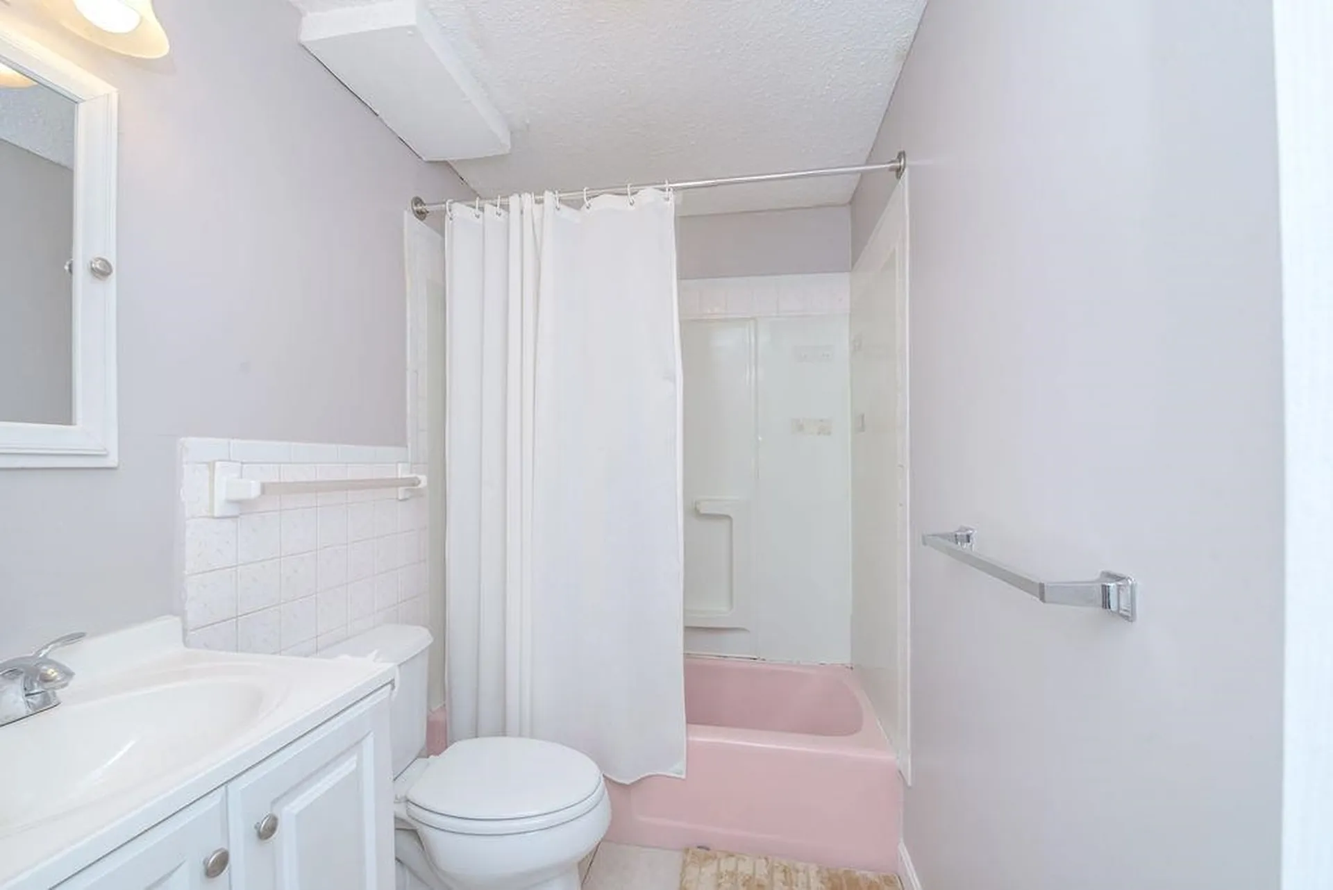 5 Lancelot Court Salem NH 03079
