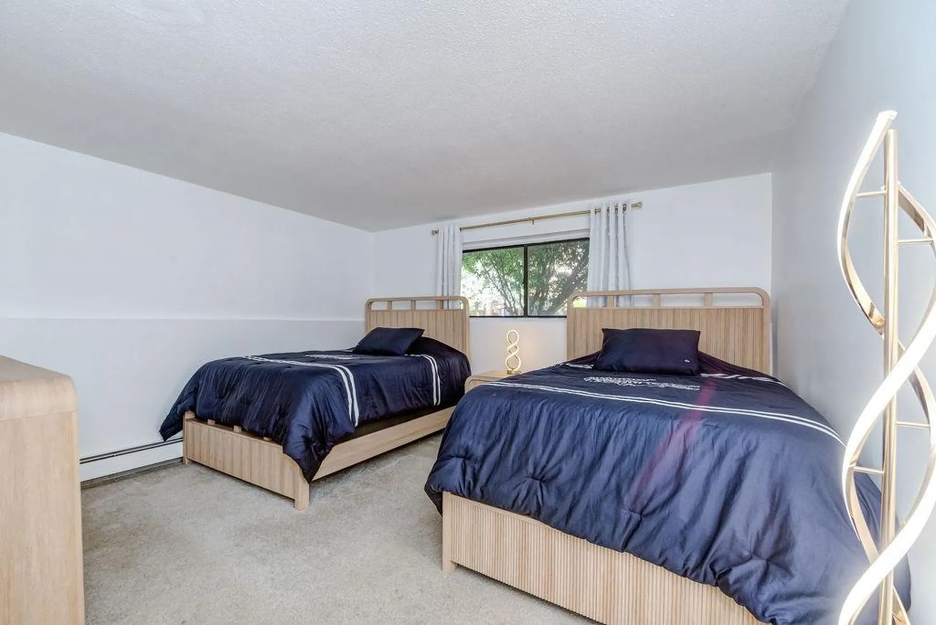 5 Lancelot Court Salem NH 03079