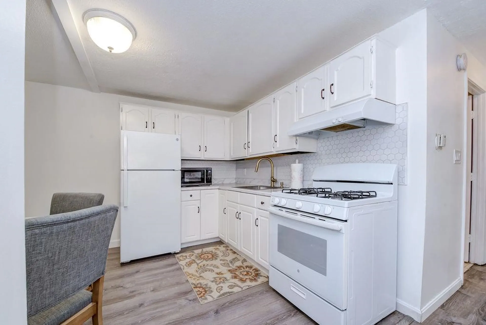 5 Lancelot Court Salem NH 03079