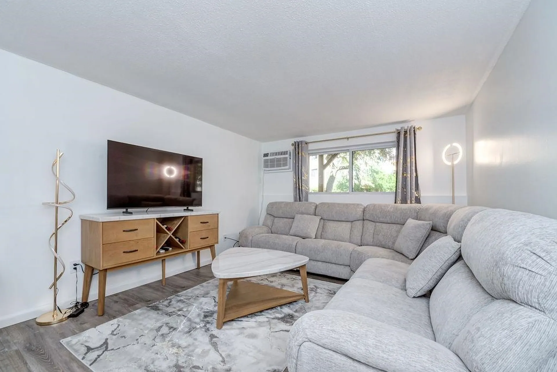 5 Lancelot Court Salem NH 03079
