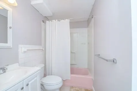 5 Lancelot Court Salem NH 03079